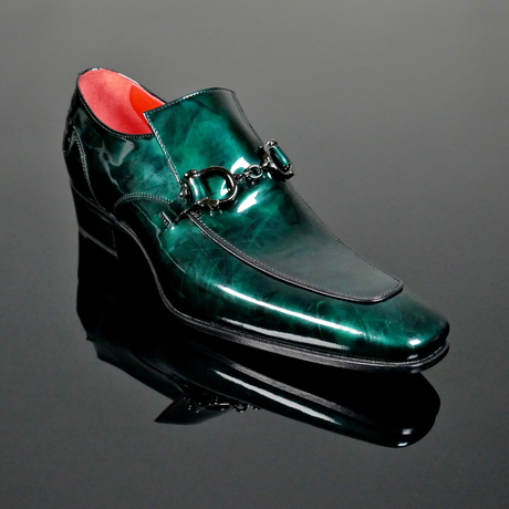 'Mercury' - Handcuff trim apron loafer