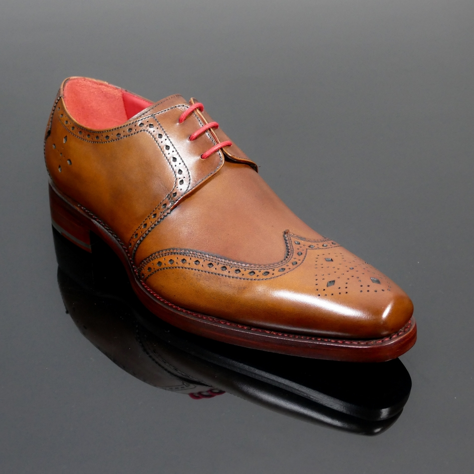Dexter 'Bay' - Classic Wing Tip Gibson