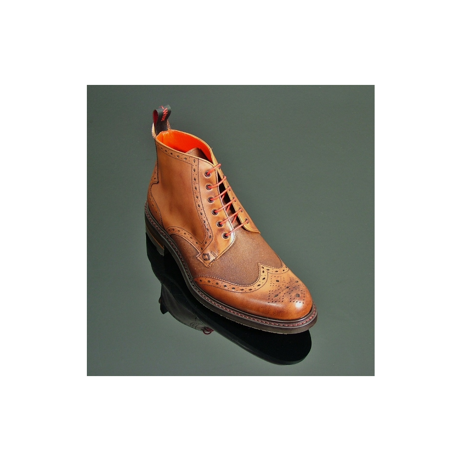 Hannibal 3101 - Classic Brogue Derby Boot with Rubber Sole