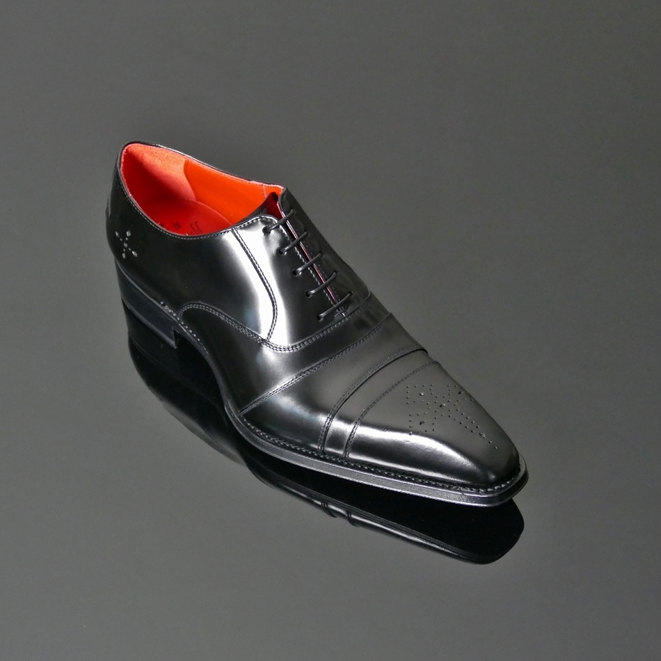 Moon 'Melrose' - Cross Punch Oxford