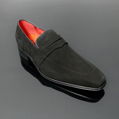 Soprano K630 'D'elegance' Black Suede Saddle slip on